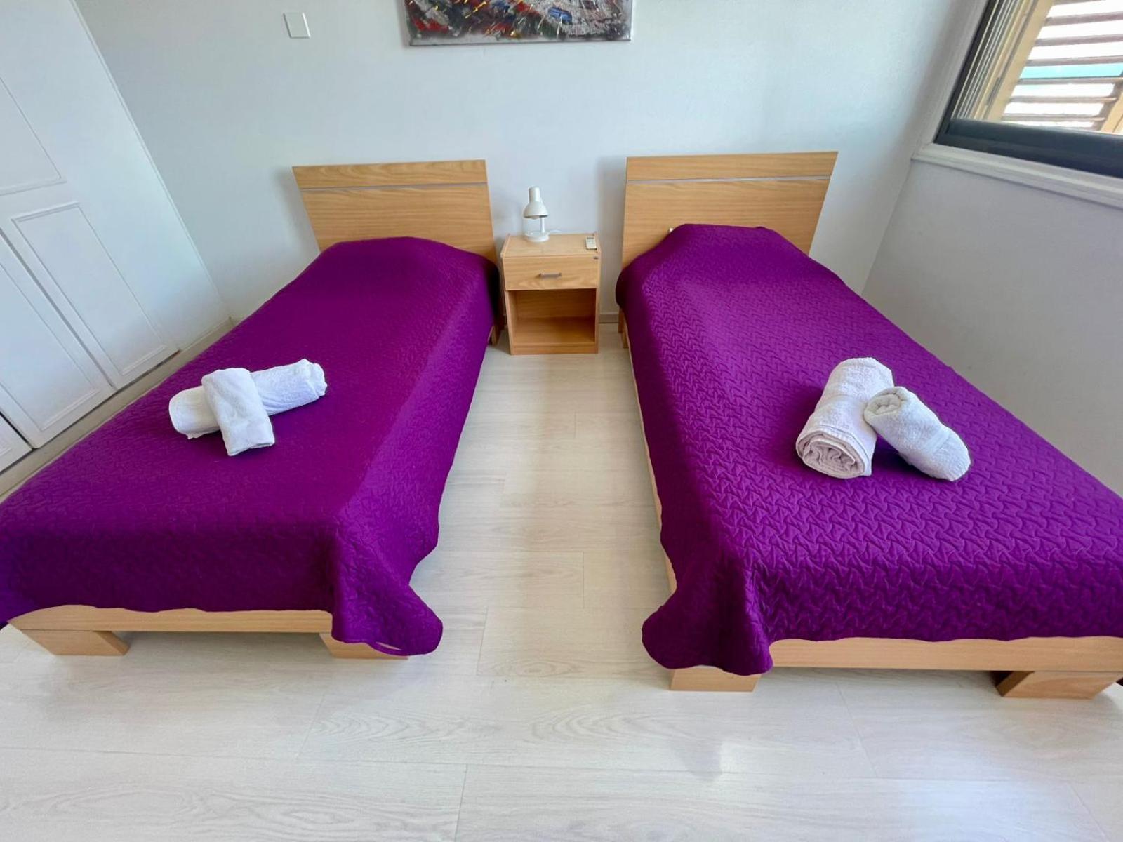 Sea View Suite In Makenzy Lárnaka Eksteriør bilde